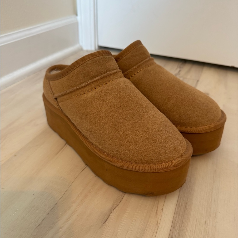 Women's Tan Platform Shoes